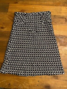 Diane Von Furstenberg size 10 black white Wool skirt